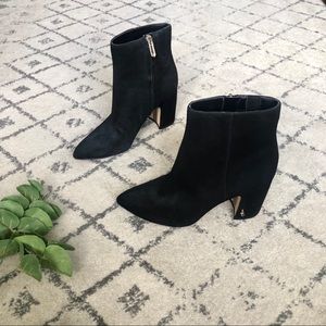 Sam Edelman black suede Hilty Ankle Bootie